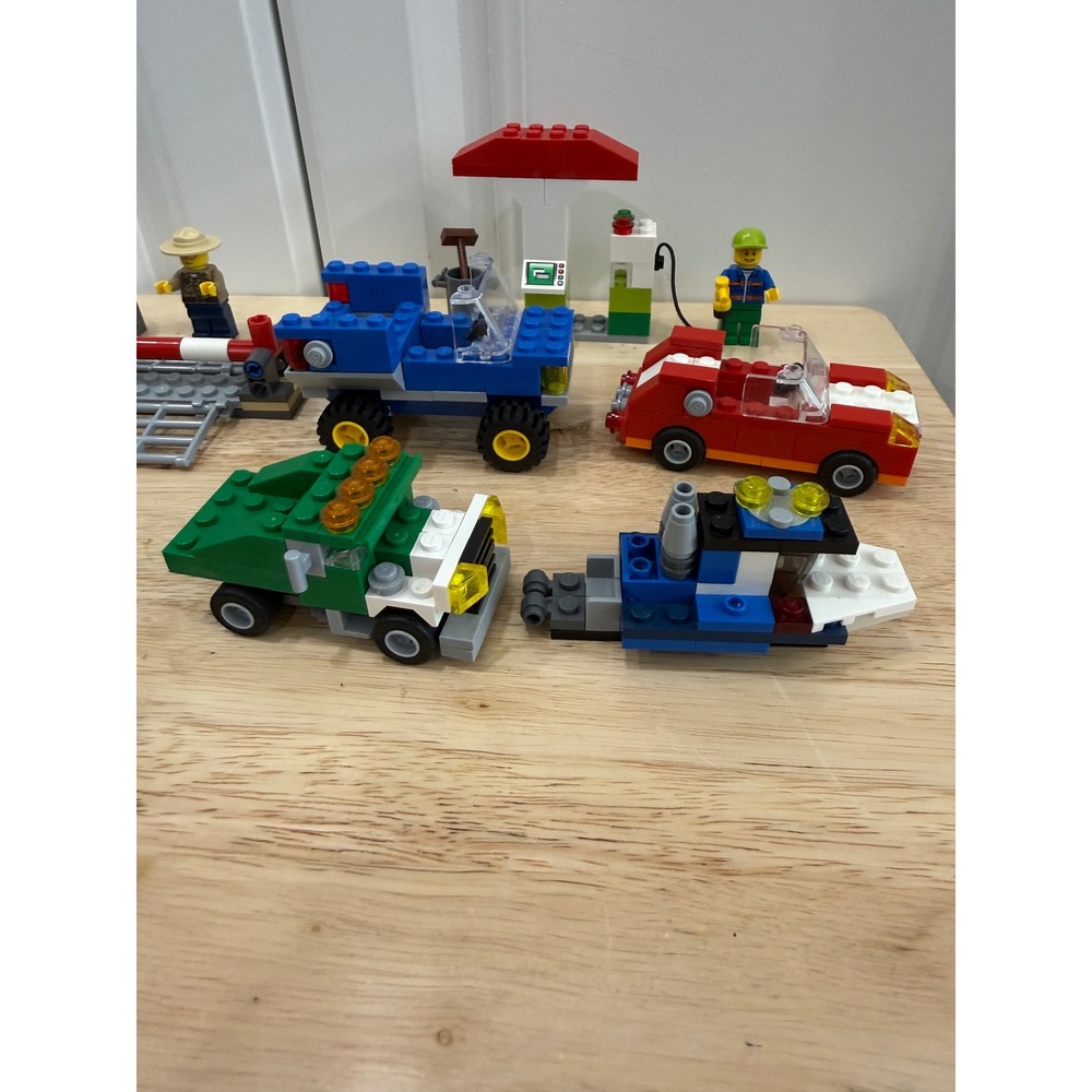 Bundle Lot of 6 LEGO Prebuilt Sets Cars Plane Trucks - Picture 8 of 8